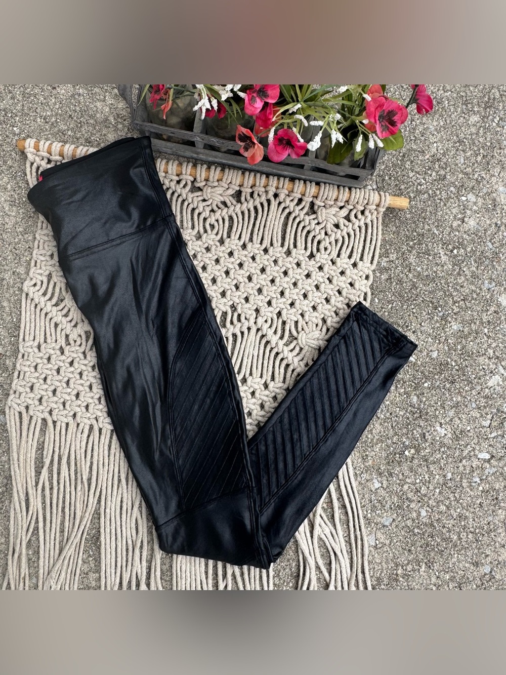 Spanx Black Faux Leather Moto Leggings Size Small